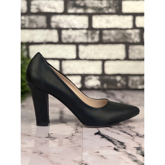 Ghattix B06 Stiletto Topuklu Zarif Şık Kadın Ayakkabı Siyah Cilt