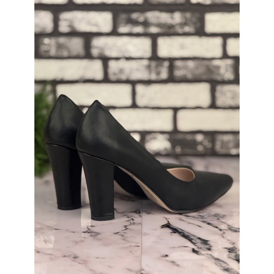 Ghattix B06 Stiletto Topuklu Zarif Şık Kadın Ayakkabı Siyah Cilt
