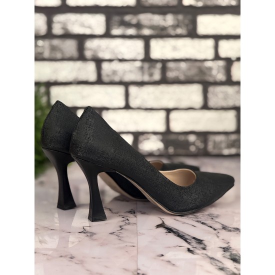 Ghattix B09 Stiletto Topuklu Zarif Şık Kadın Ayakkabı Siyah